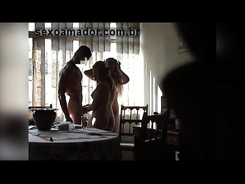 ❤️ Seksfreonen noegje in gigantyske man en in trijetal mei him út ️❌ Homemade porno by porno fy.hentaisaturn.ru ❌️❤