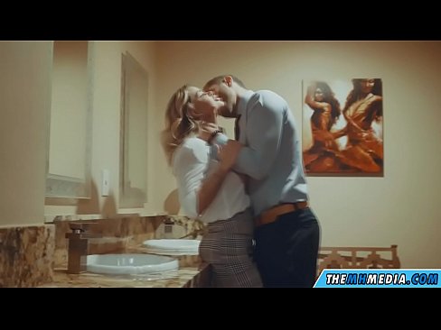 ❤️ As in busty blonde jo ferliedt yn in iepenbier toilet ️❌ Homemade porno by porno fy.hentaisaturn.ru ❌️❤